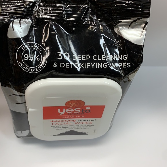 Yes To Tomatoes Detoxifying Charcoal Makeup Remover wipes x4 - Picture 2 of 7